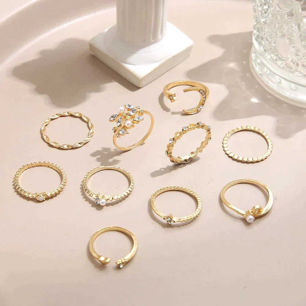 Conjunto de 10 anéis boho de prata e ouro Rose & Oliver, conjunto de joias vintage para dedos com detalhes luna.